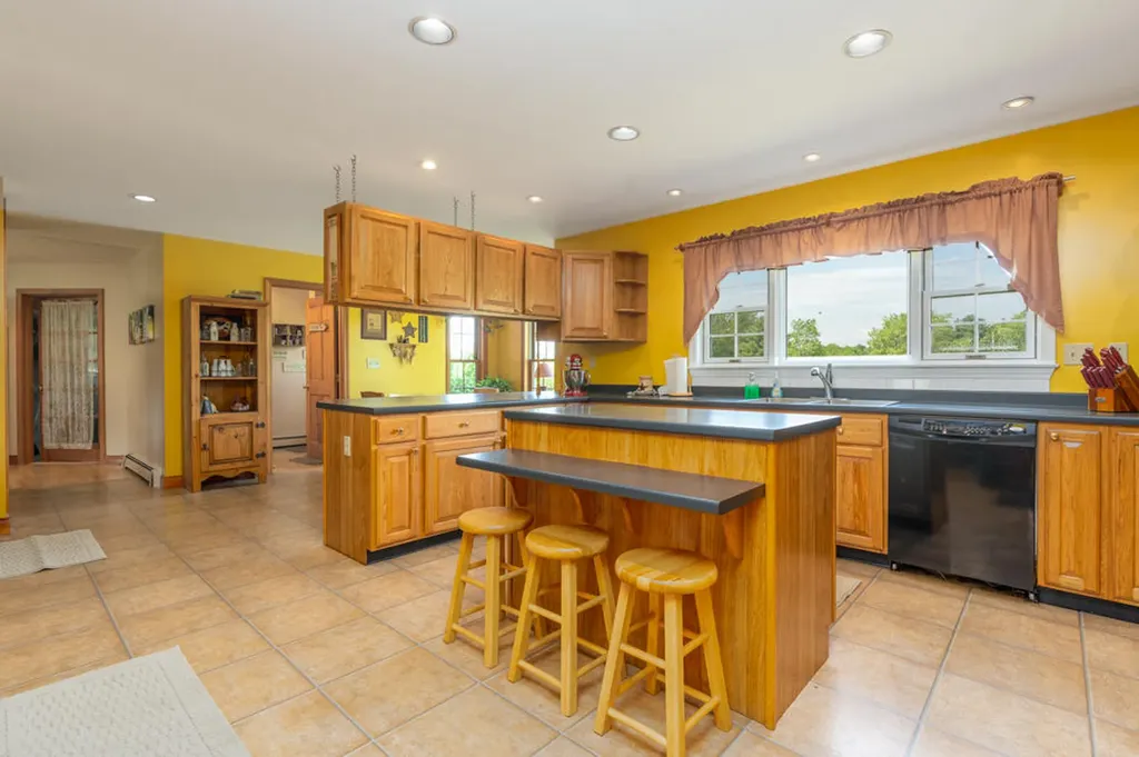 90 King Road Lisbon ME 04250