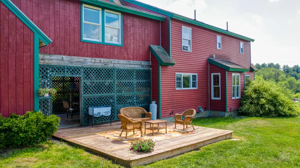 90 King Road Lisbon ME 04250