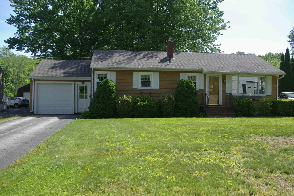 22 Decary Road Biddeford ME 04005