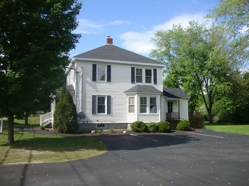 69 Main Street Topsham ME 04086