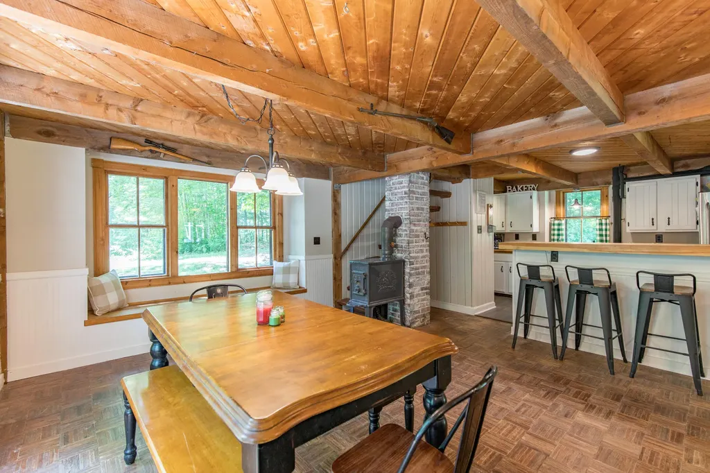 48 Carpenter Hill Road Alfred ME 04002