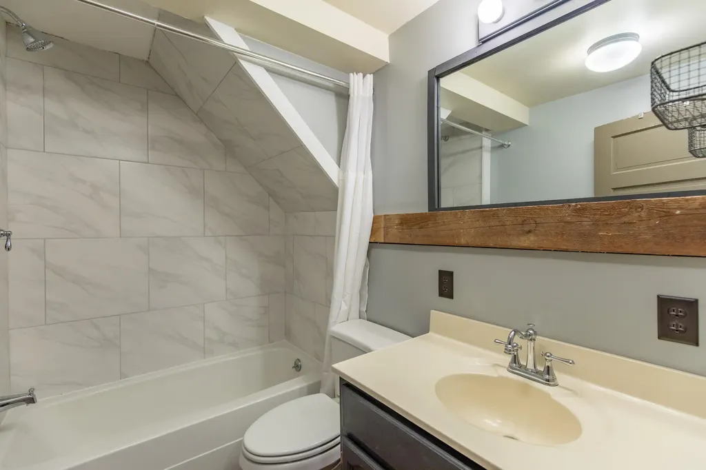 48 Carpenter Hill Road Alfred ME 04002