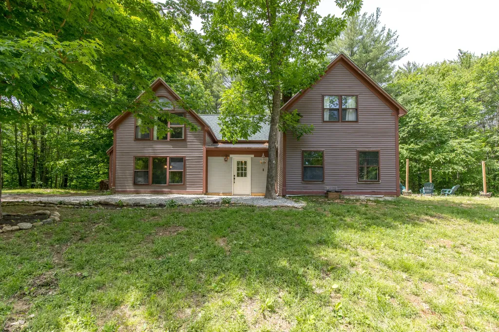 48 Carpenter Hill Road Alfred ME 04002