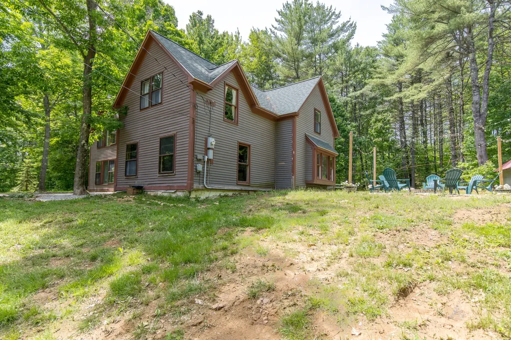 48 Carpenter Hill Road Alfred ME 04002