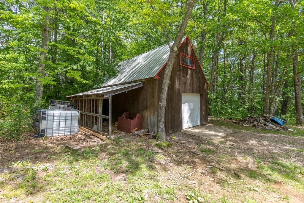 48 Carpenter Hill Road Alfred ME 04002