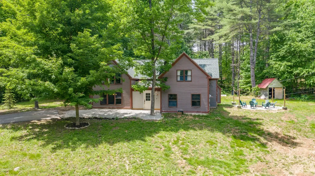 48 Carpenter Hill Road Alfred ME 04002