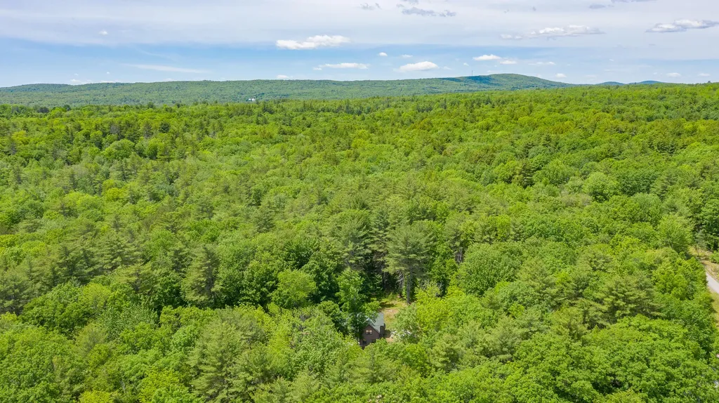 48 Carpenter Hill Road Alfred ME 04002