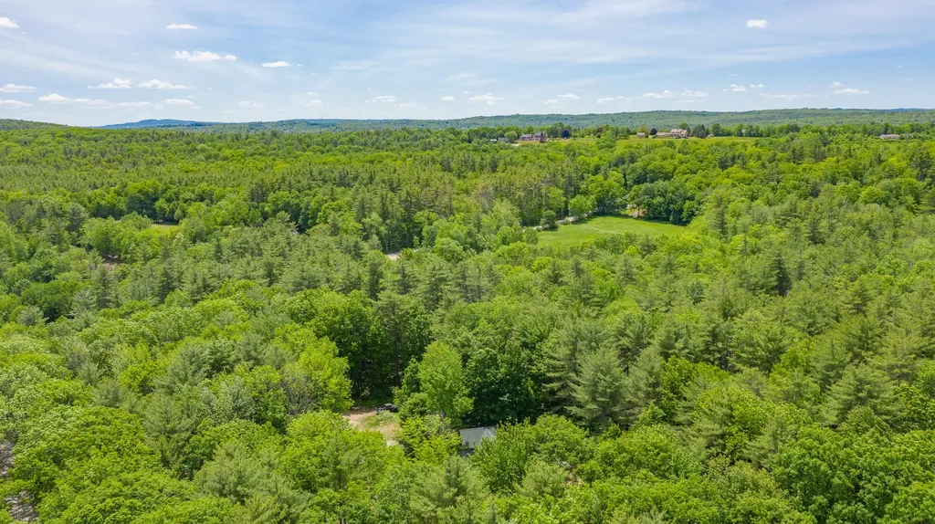48 Carpenter Hill Road Alfred ME 04002