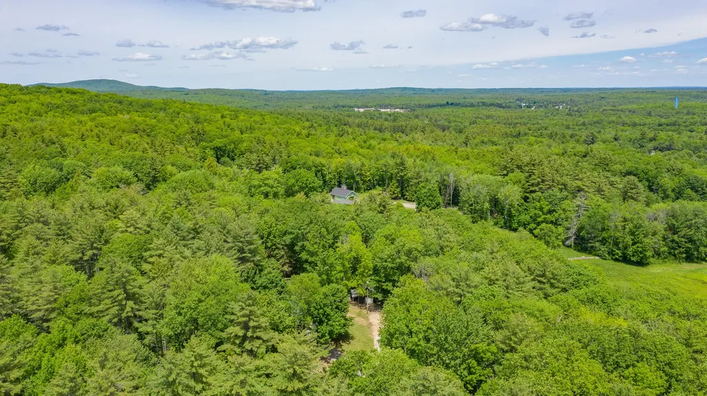48 Carpenter Hill Road Alfred ME 04002
