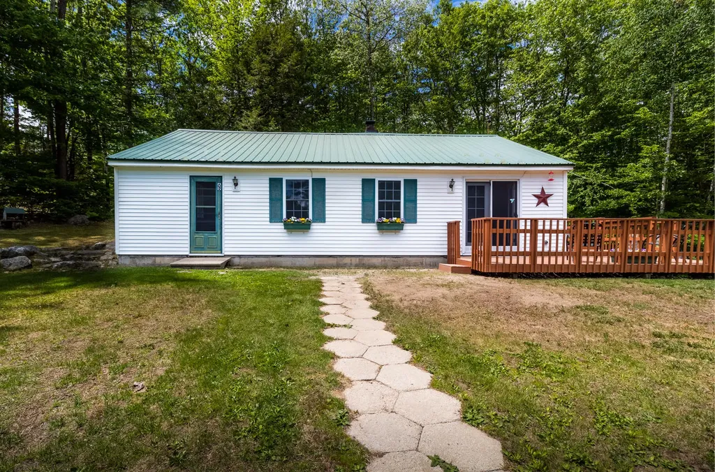9 Lyden Way Windham ME 04062