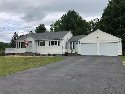 104 Old Lisbon Road Lewiston ME 04240