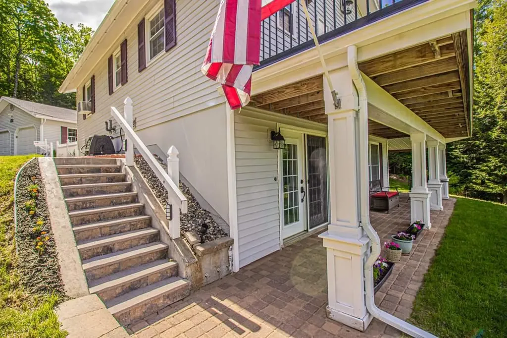 121 Johnson Heights Farmington ME 04938