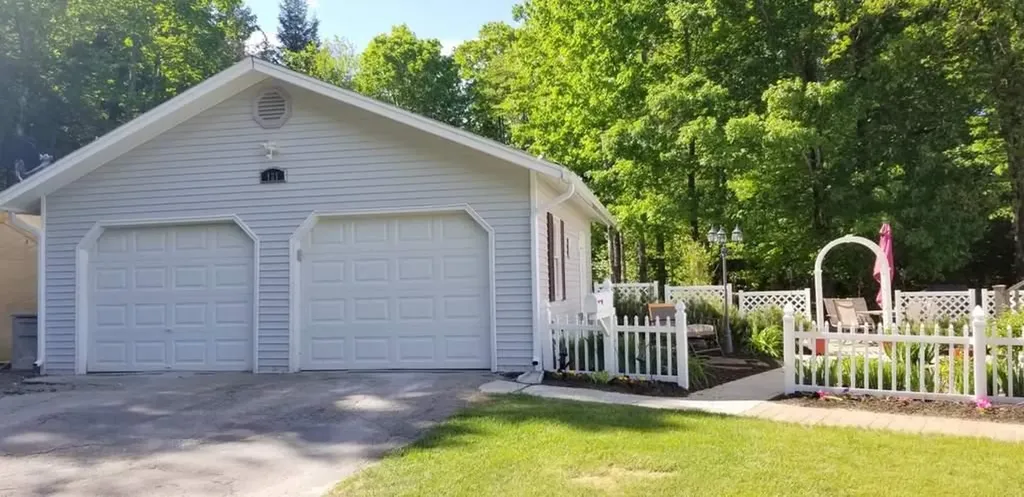 121 Johnson Heights Farmington ME 04938