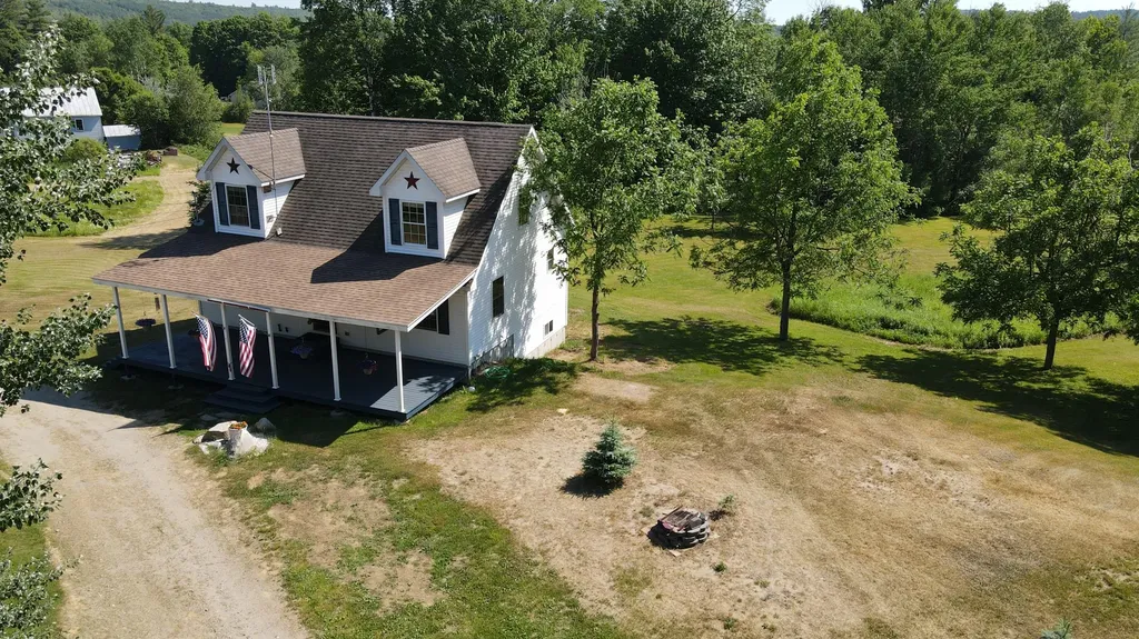 801 Knowlton Corner Road Farmington ME 04938