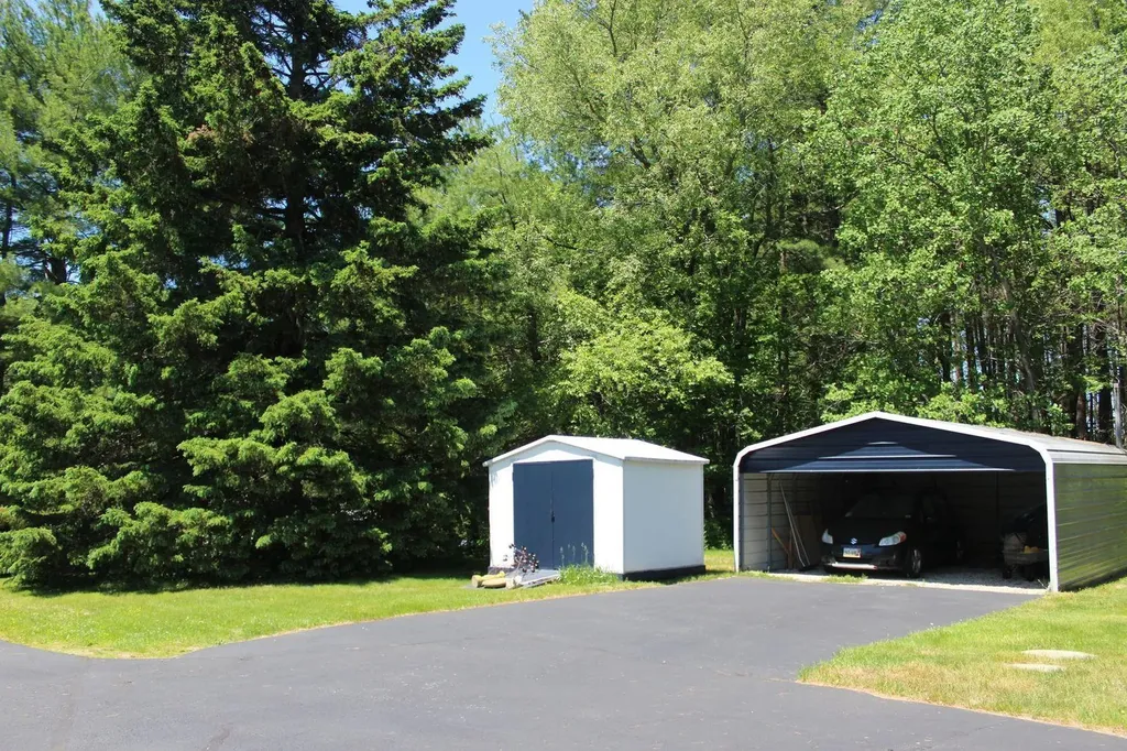 874 Old Post Road Arundel ME 04046