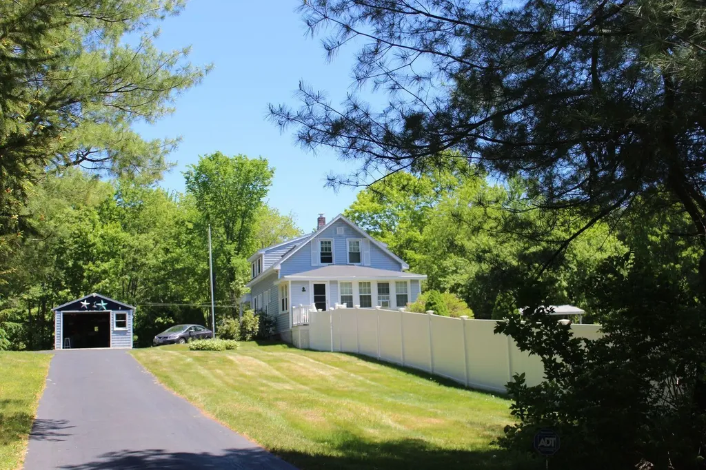 874 Old Post Road Arundel ME 04046