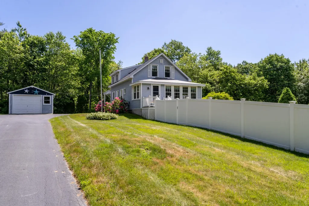 874 Old Post Road Arundel ME 04046