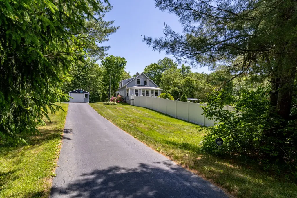 874 Old Post Road Arundel ME 04046