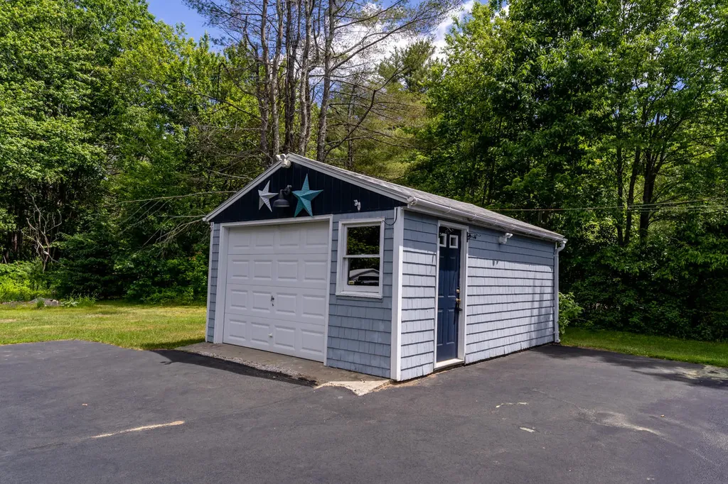 874 Old Post Road Arundel ME 04046