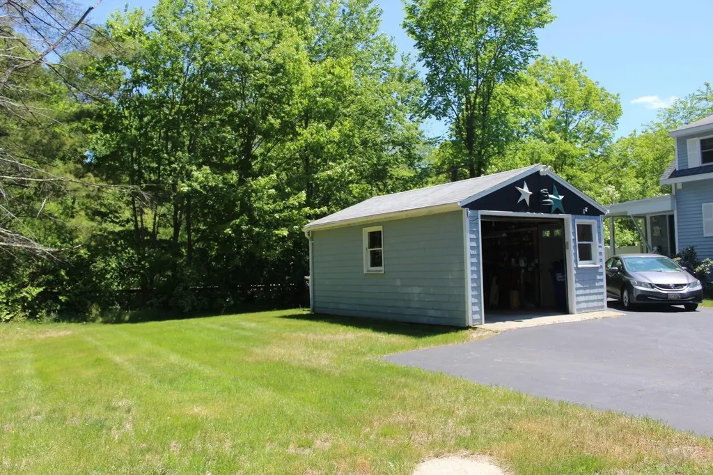 874 Old Post Road Arundel ME 04046