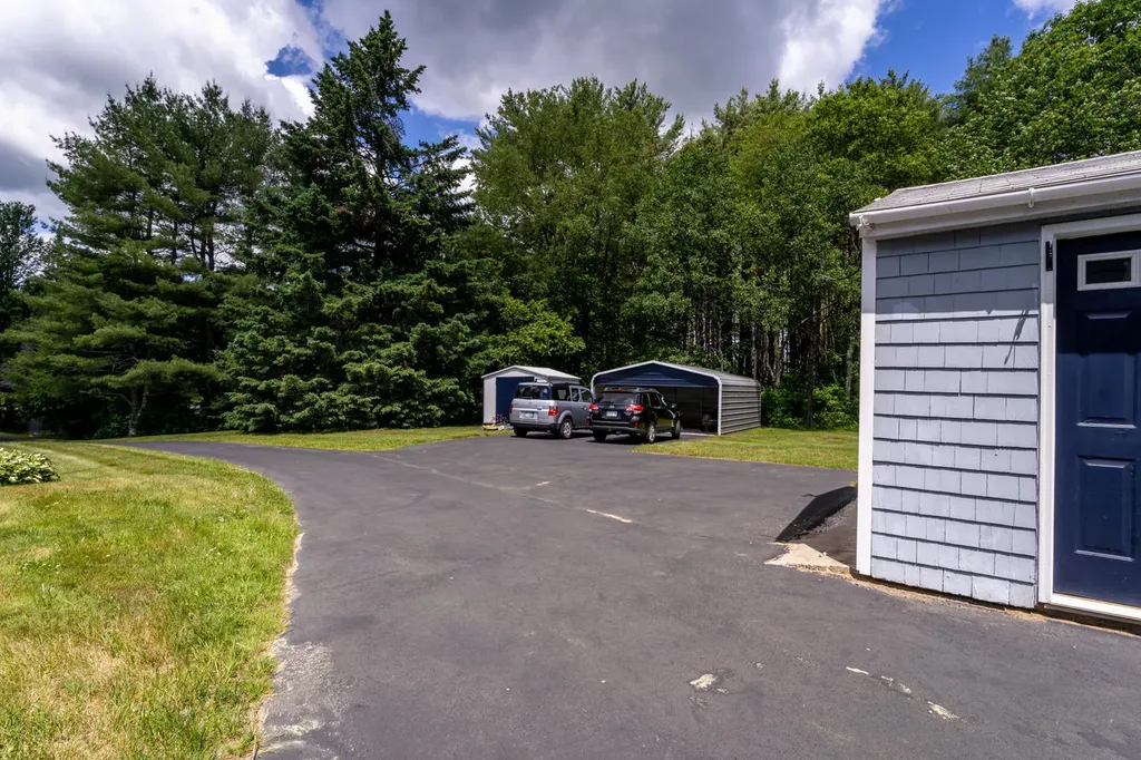 874 Old Post Road Arundel ME 04046