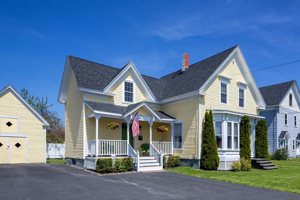 348 Broadway Rockland ME 04841