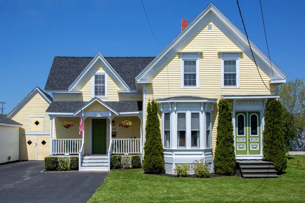 348 Broadway Rockland ME 04841