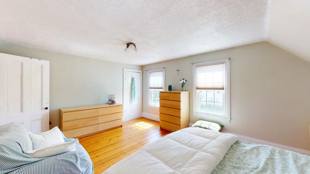348 Broadway Rockland ME 04841