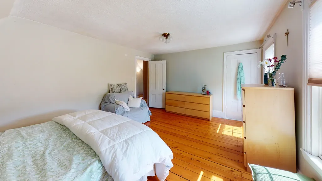 348 Broadway Rockland ME 04841