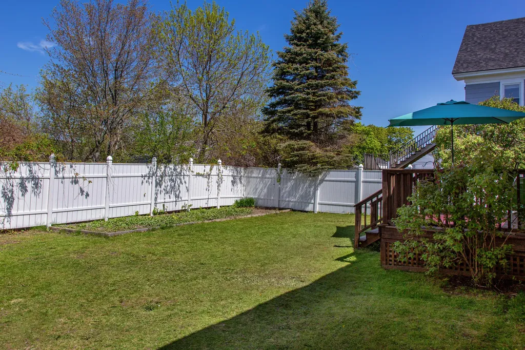 348 Broadway Rockland ME 04841