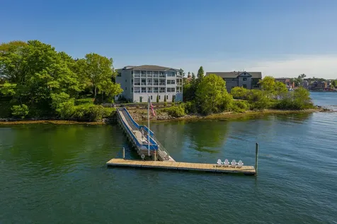 32 Badgers Island W Kittery ME 03904
