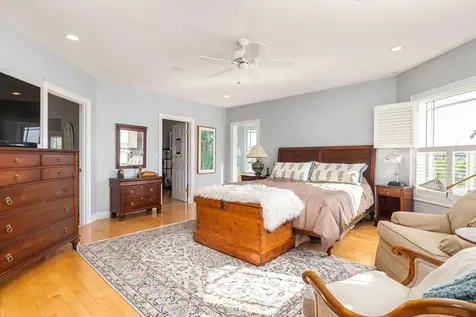32 Badgers Island W Kittery ME 03904