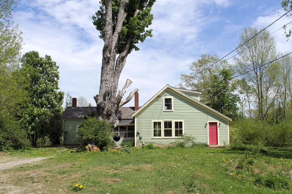 751 Silver Lake Road Bucksport ME 04416