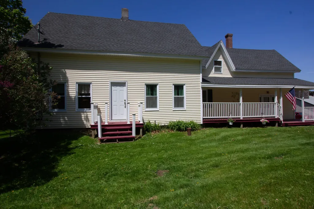 136 Bangor Road Unity ME 04988