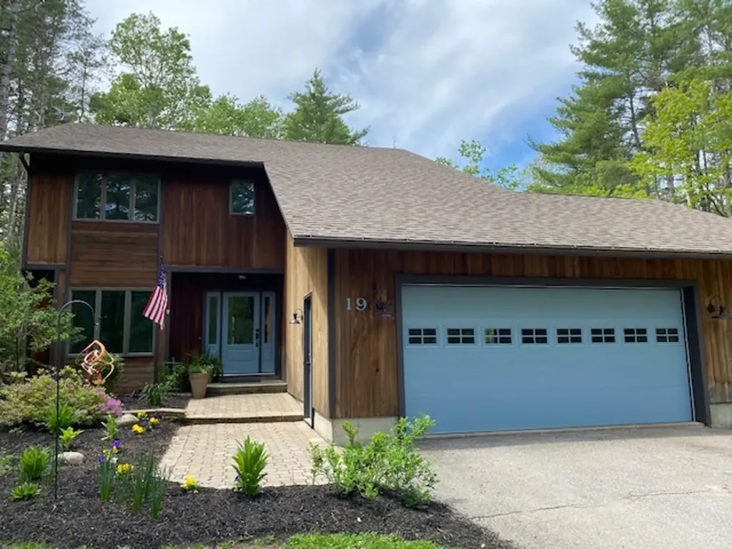 19 Evergreen Drive Hampden ME 04444