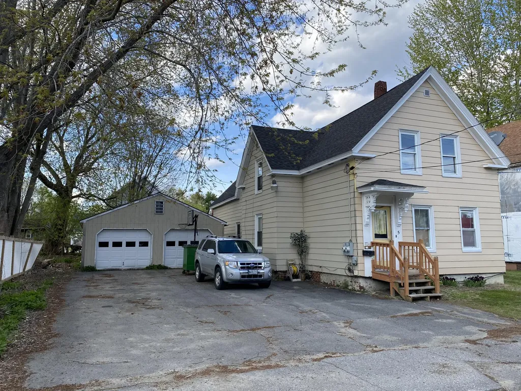 5 Edwards Street Waterville ME 04901