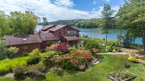 48 Sunny Acres Lane Boothbay ME 04537