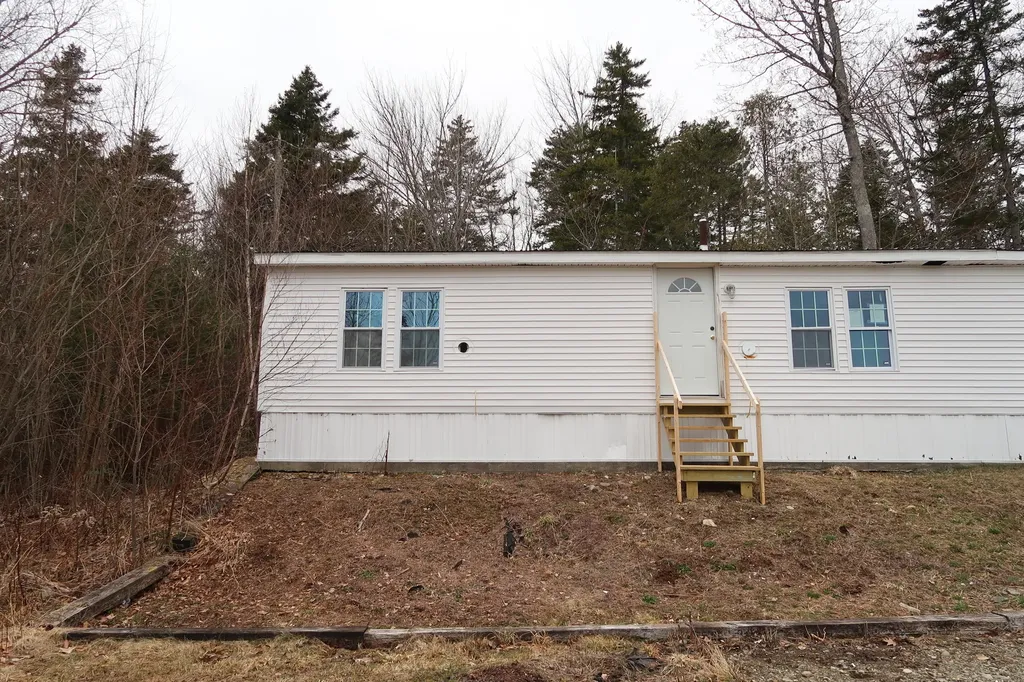16 Tucker Brook Road Lincolnville ME 04849