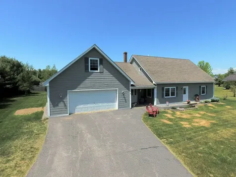 48 Robin Court Skowhegan ME 04976