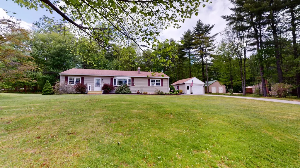 81 Everett Road Poland ME 04274