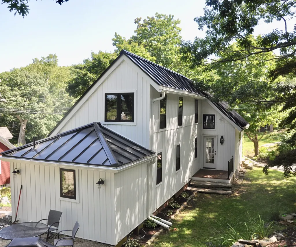 116 Southside Road Bristol ME 04554