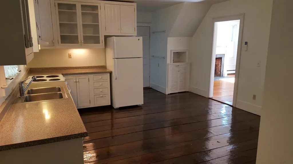 16 Central Street Hallowell ME 04347