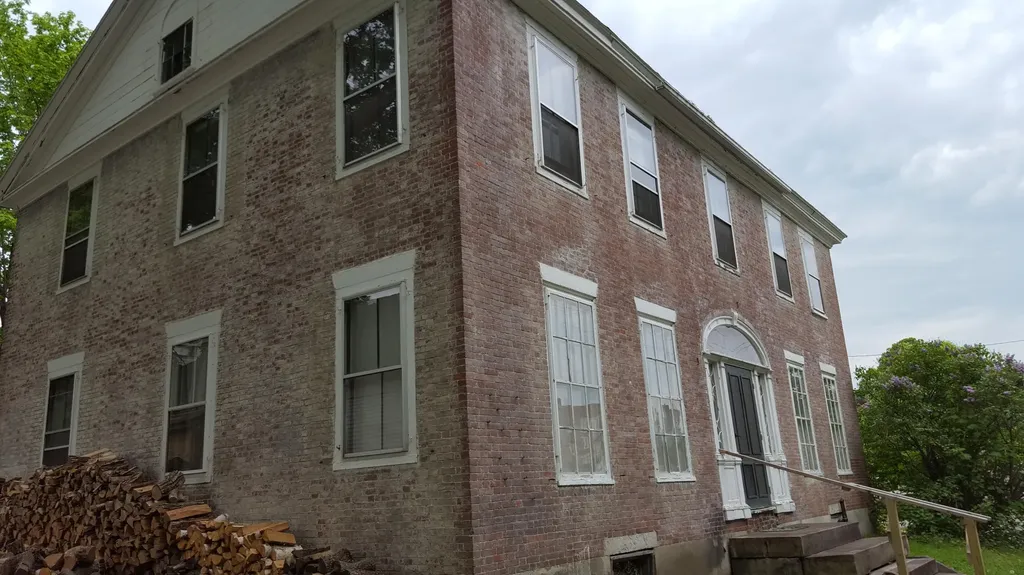 16 Central Street Hallowell ME 04347