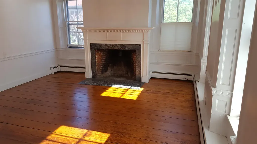 16 Central Street Hallowell ME 04347