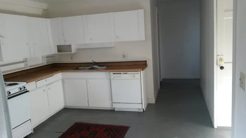 16 Central Street Hallowell ME 04347