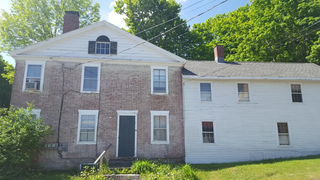 16 Central Street Hallowell ME 04347