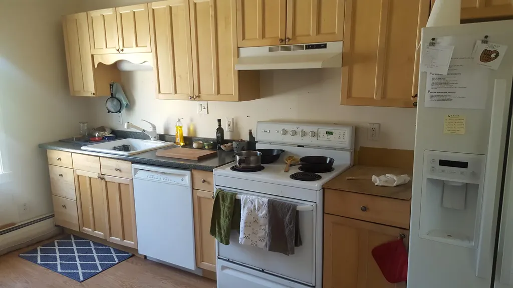 16 Central Street Hallowell ME 04347