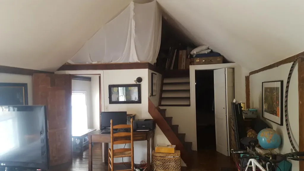 16 Central Street Hallowell ME 04347