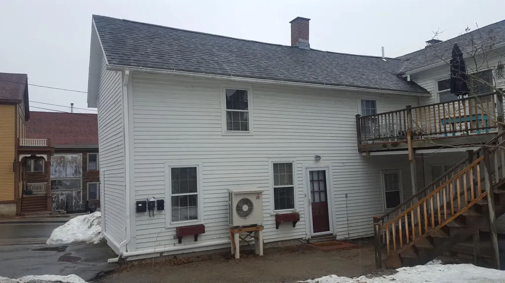 16 Central Street Hallowell ME 04347