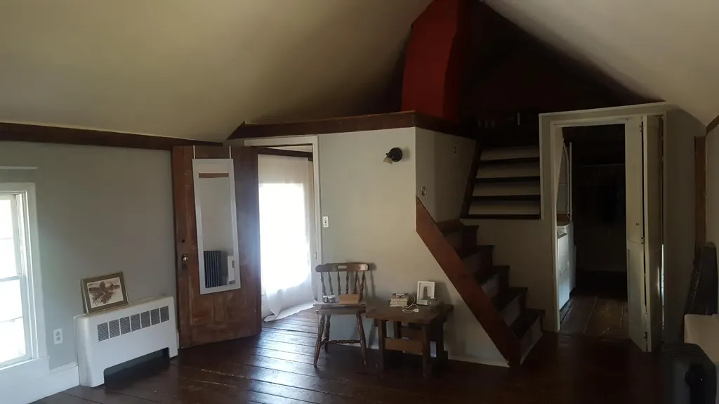 16 Central Street Hallowell ME 04347